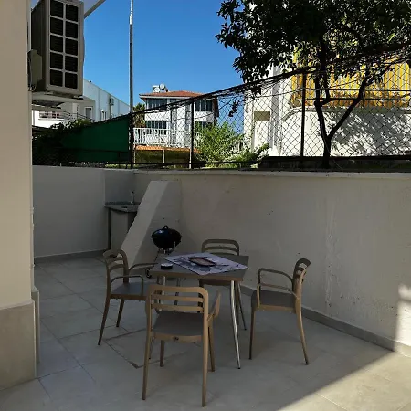 Tatil Evi House Side